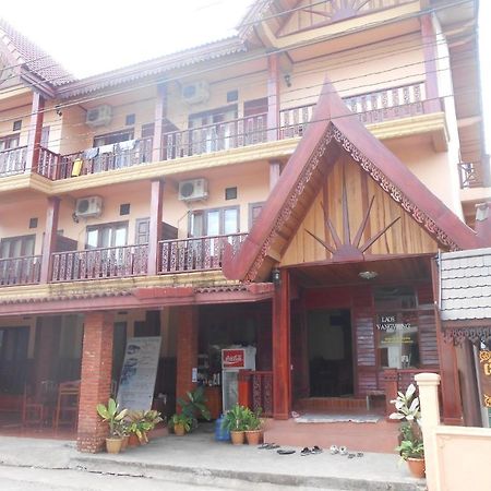 Mountain Riverview Guesthouse Vang Vieng Exterior foto